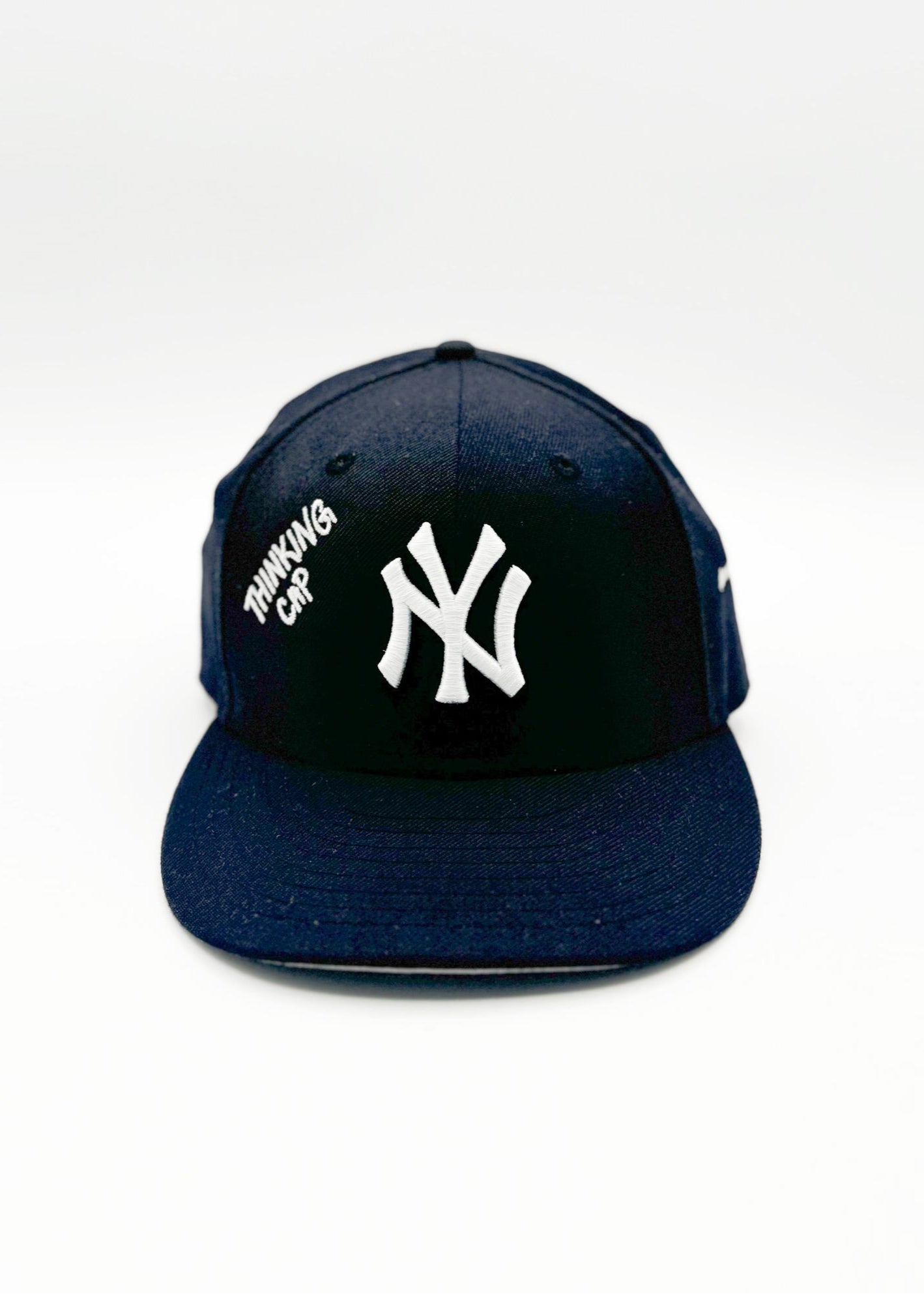 NEW YORK YANKEES THINKING CAP FITTED HAT – FLYGEENIUS